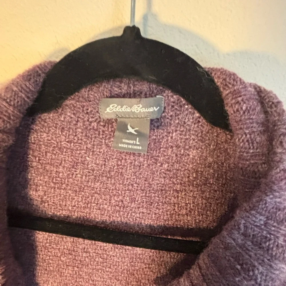 Eddie‎ Bauer Women's Lavender Cardigan